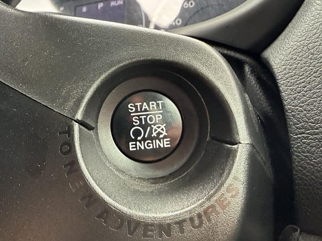 Thumbnail: 2017 Jeep Renegade - 20