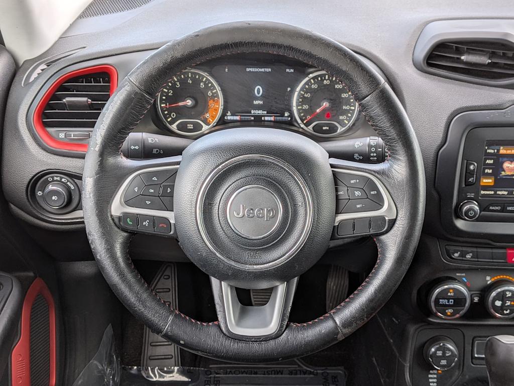 Thumbnail: 2016 Jeep Renegade - 13