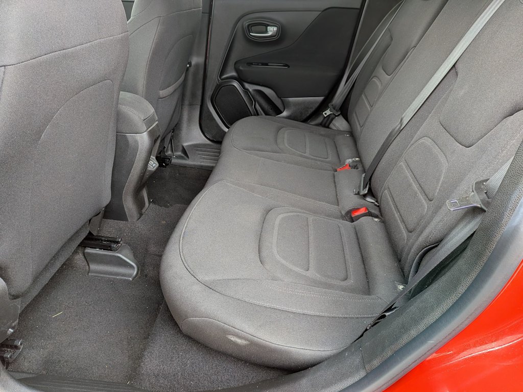 Thumbnail: 2020 Jeep Renegade - 25