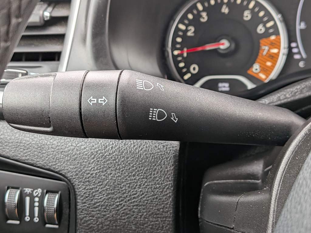 Thumbnail: 2020 Jeep Renegade - 30