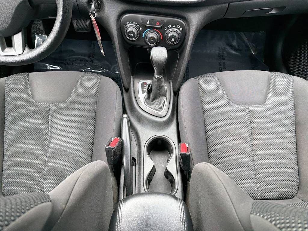 Thumbnail: 2016 Dodge Dart - 13