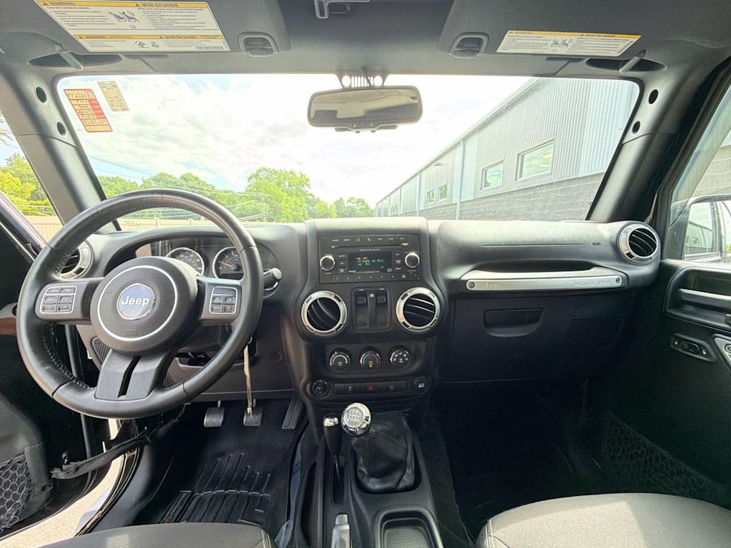 Thumbnail: 2017 Jeep Wrangler - 2