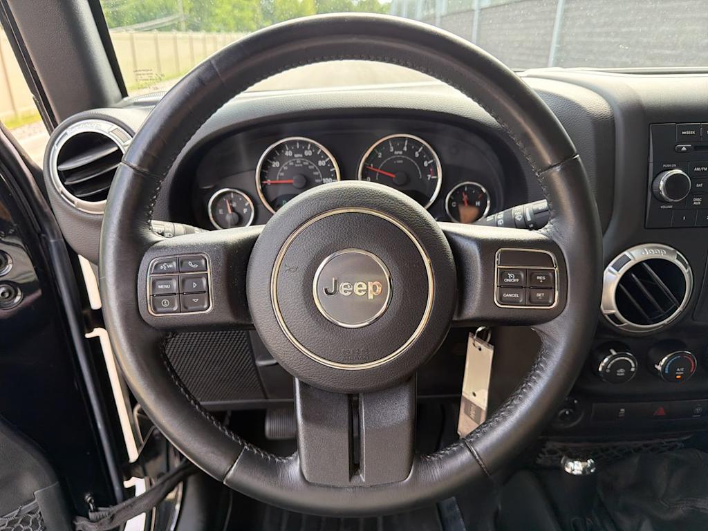 Thumbnail: 2017 Jeep Wrangler - 9