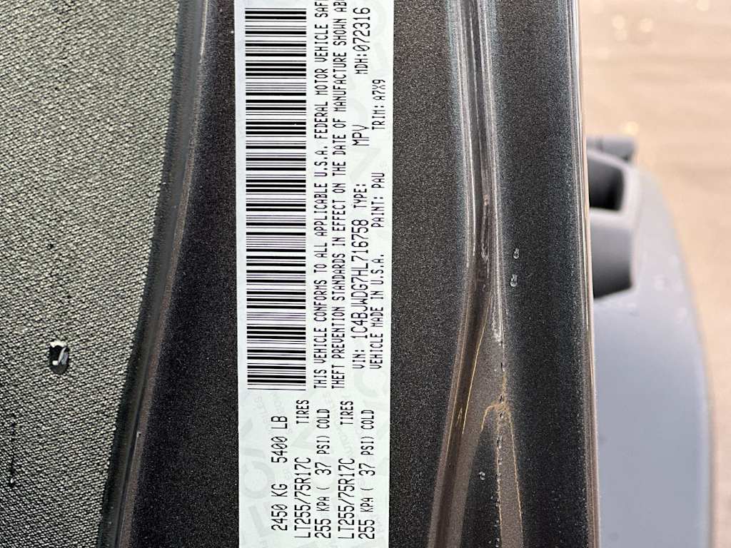 Thumbnail: 2017 Jeep Wrangler - 13