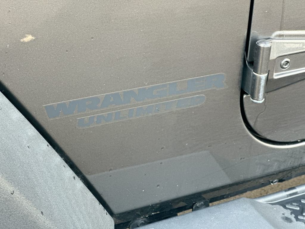 Thumbnail: 2017 Jeep Wrangler - 25