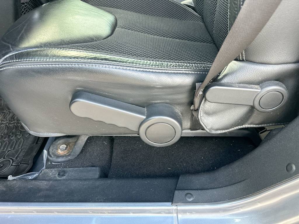 Thumbnail: 2017 Jeep Wrangler - 27