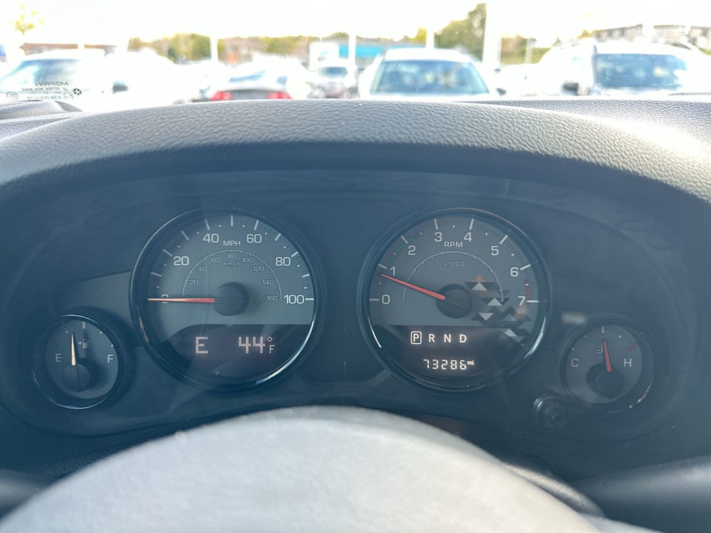 Thumbnail: 2017 Jeep Wrangler - 13