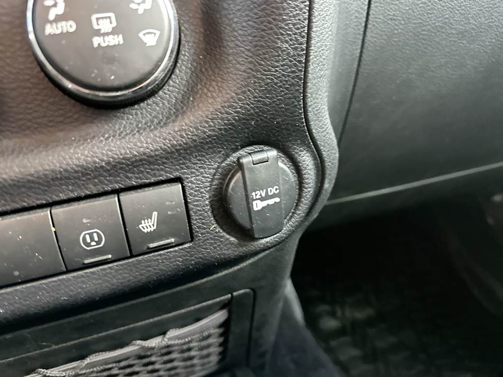 Thumbnail: 2017 Jeep Wrangler - 33