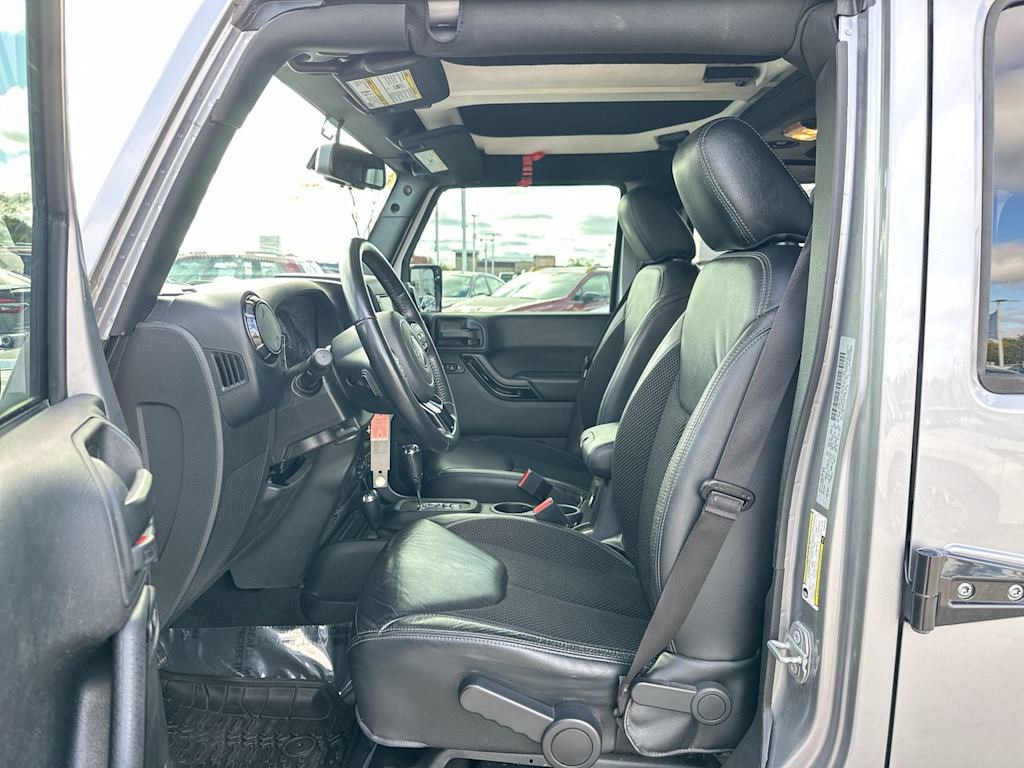 Thumbnail: 2017 Jeep Wrangler - 10