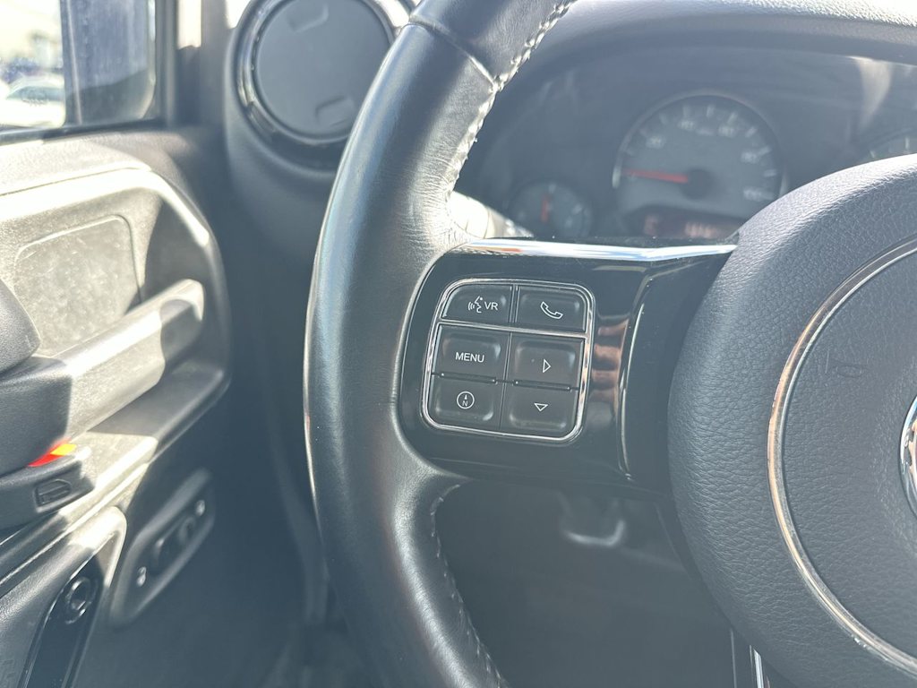 Thumbnail: 2017 Jeep Wrangler - 31