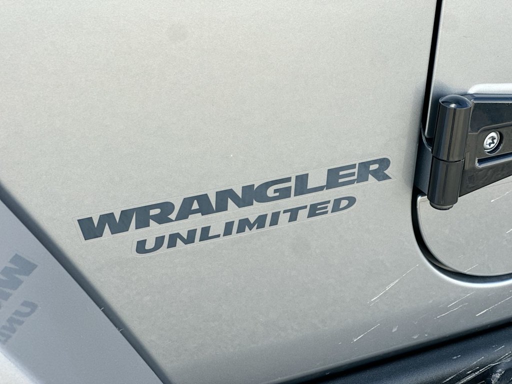 Thumbnail: 2017 Jeep Wrangler - 26