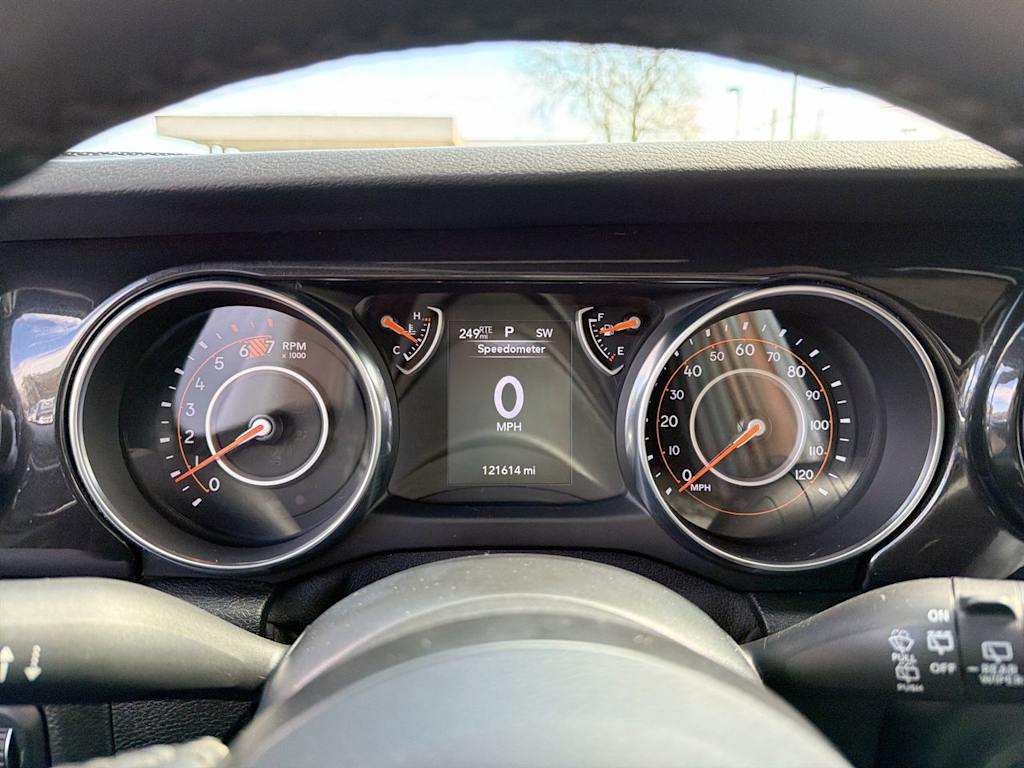 Thumbnail: 2020 Jeep Wrangler - 15
