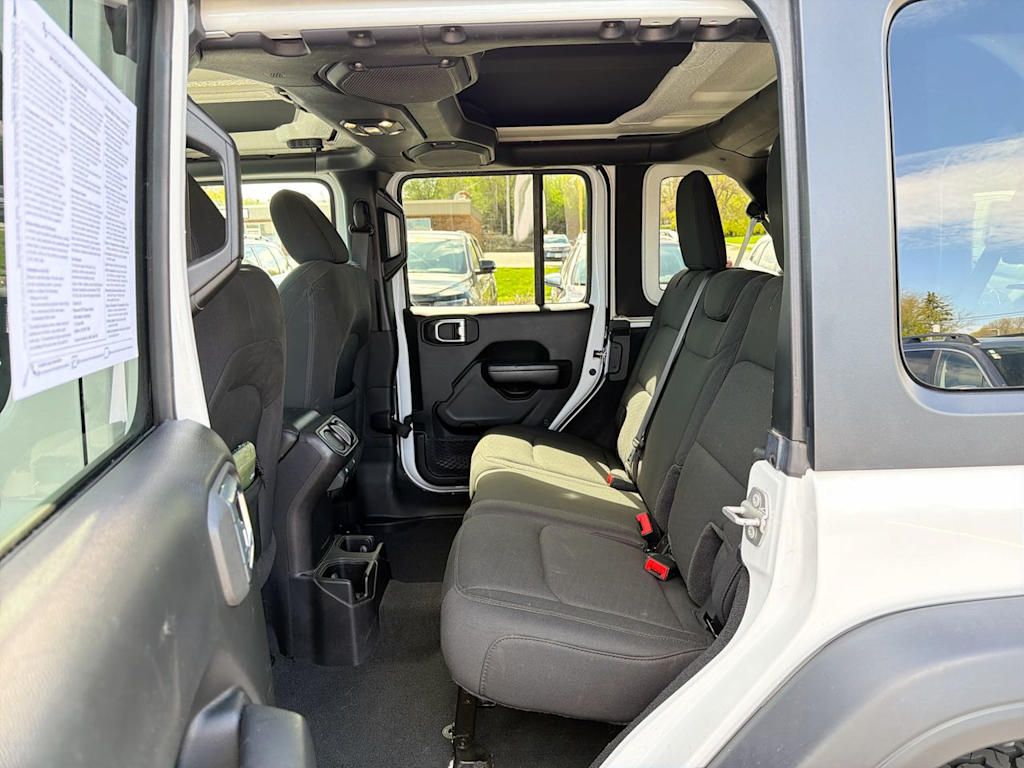 Thumbnail: 2020 Jeep Wrangler - 28