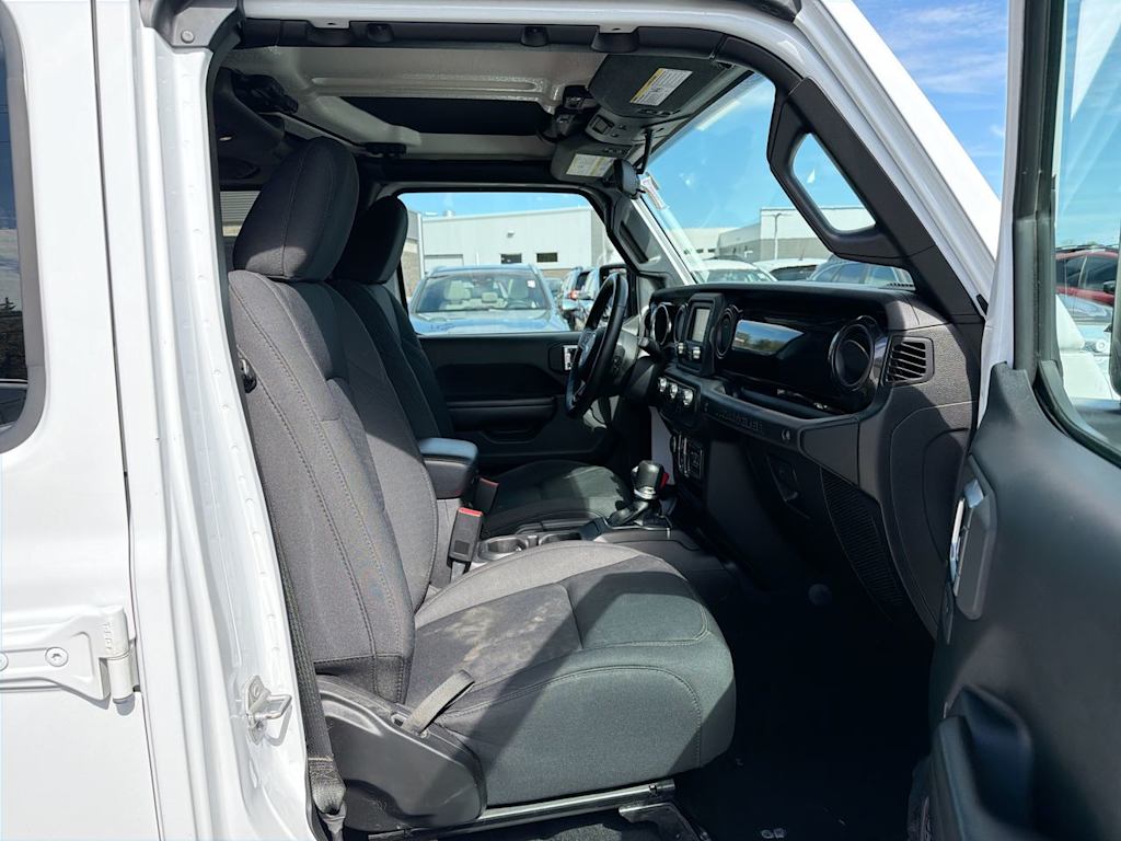 Thumbnail: 2020 Jeep Wrangler - 11
