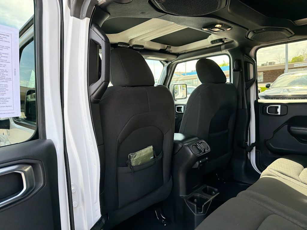 Thumbnail: 2020 Jeep Wrangler - 12
