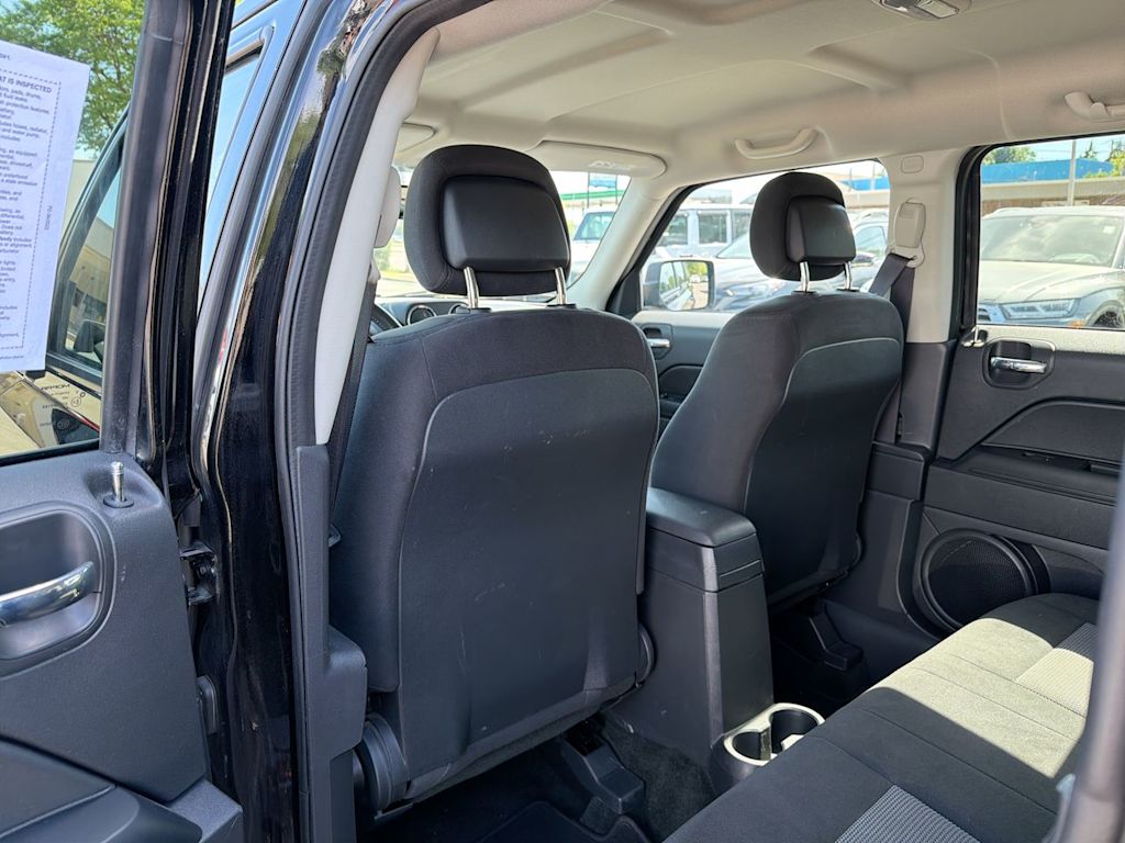 Thumbnail: 2017 Jeep Patriot - 12