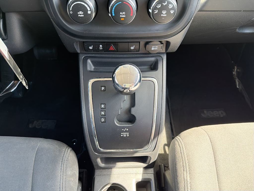 Thumbnail: 2017 Jeep Patriot - 34