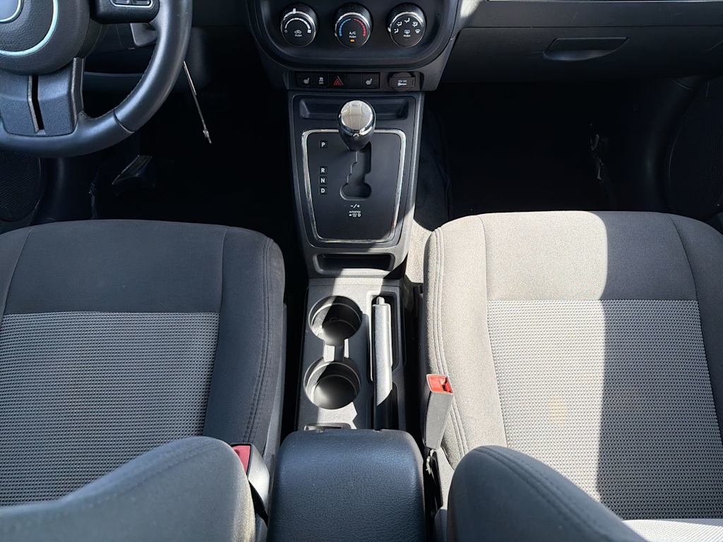 Thumbnail: 2017 Jeep Patriot - 13
