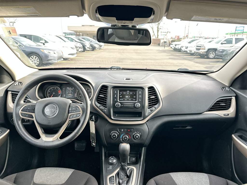 Thumbnail: 2017 Jeep Cherokee - 2