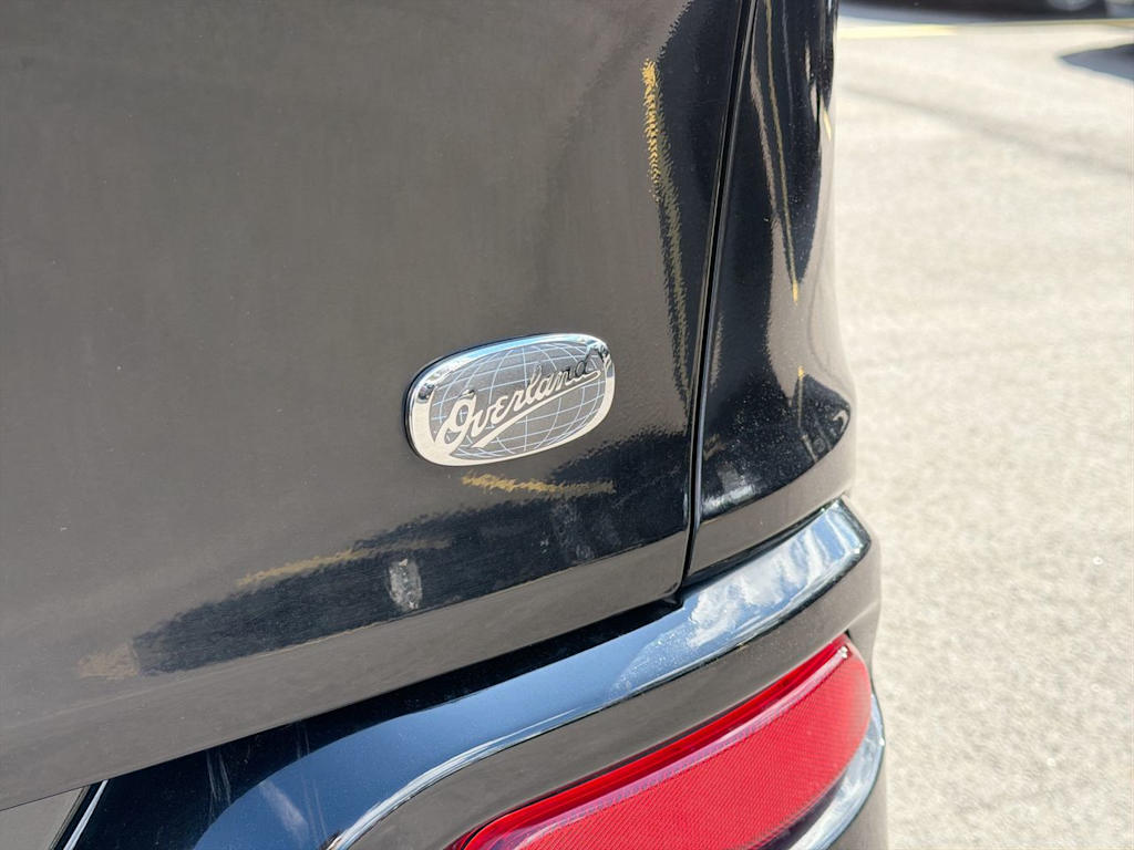 Thumbnail: 2017 Jeep Cherokee - 28