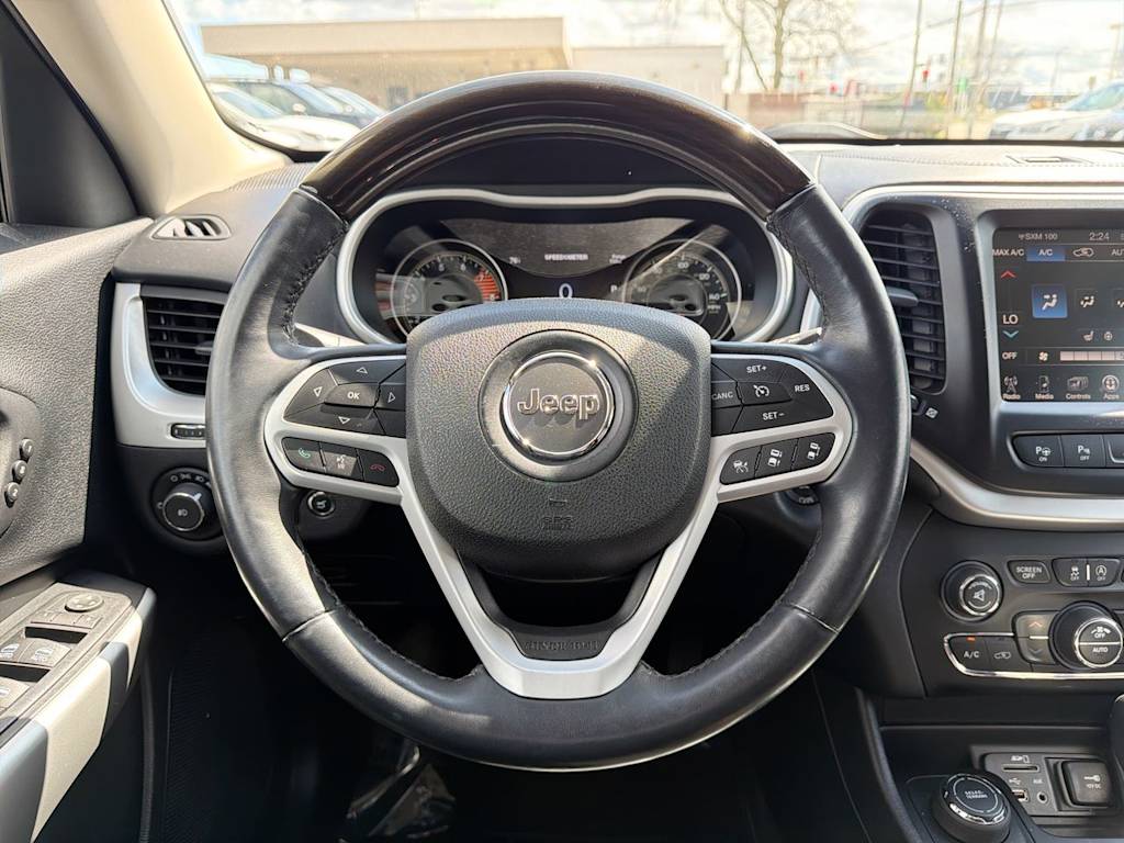 Thumbnail: 2017 Jeep Cherokee - 9