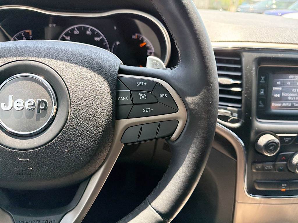 Thumbnail: 2014 Jeep Grand Cherokee - 33