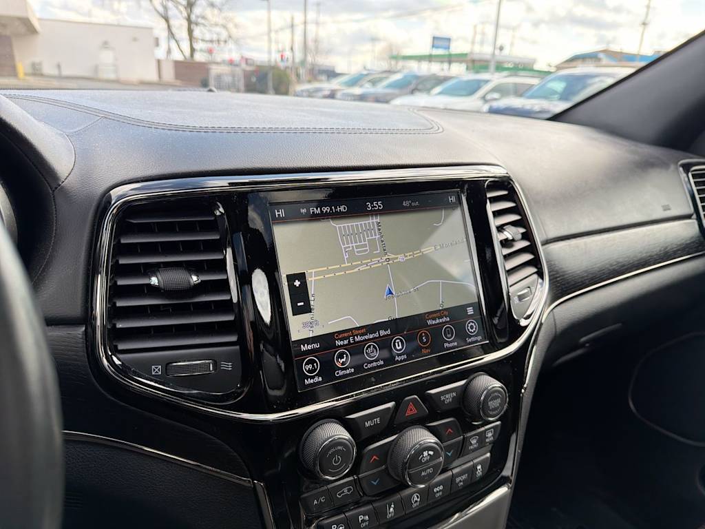 Thumbnail: 2020 Jeep Grand Cherokee - 12
