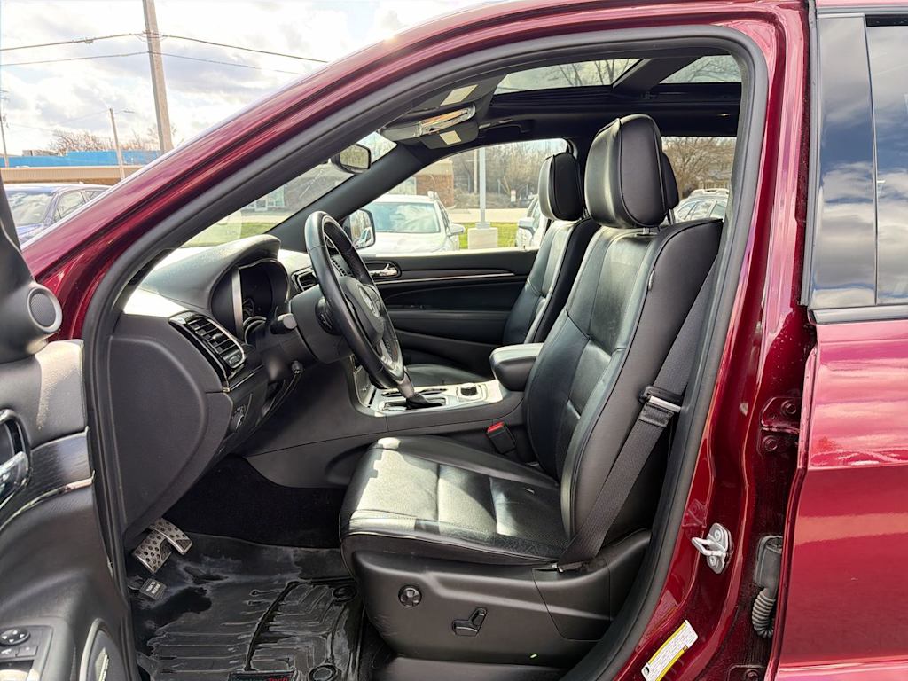 Thumbnail: 2020 Jeep Grand Cherokee - 10