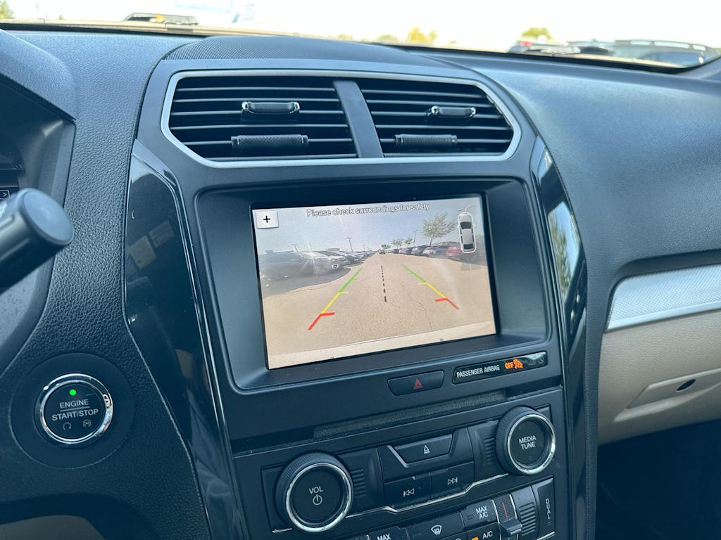 Thumbnail: 2017 Ford Explorer - 37