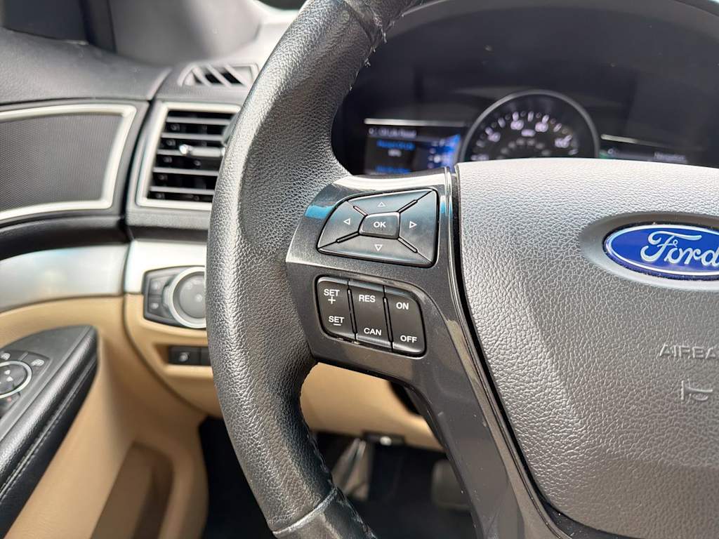 Thumbnail: 2017 Ford Explorer - 34