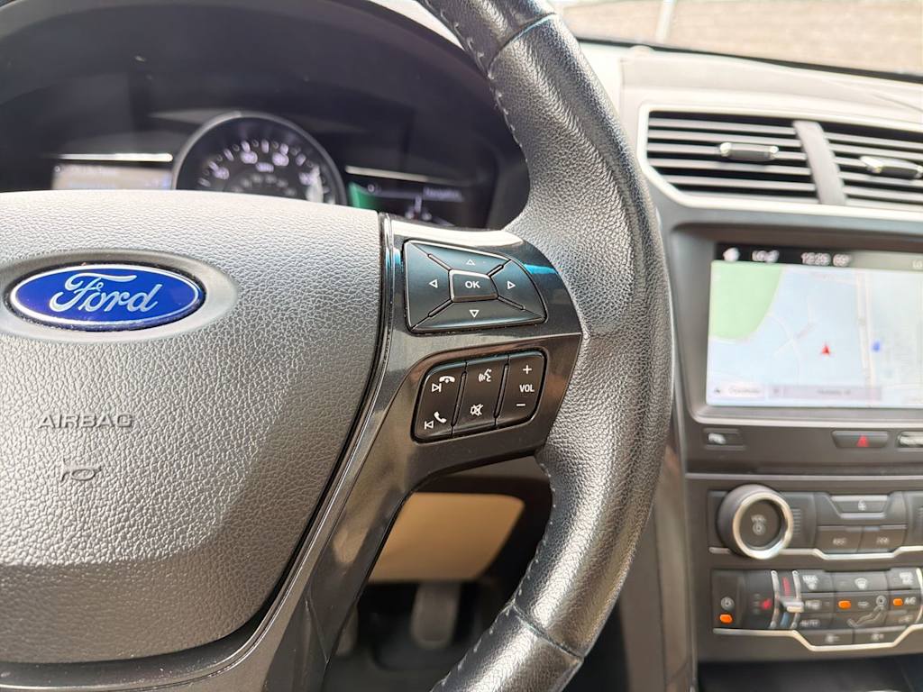 Thumbnail: 2017 Ford Explorer - 35