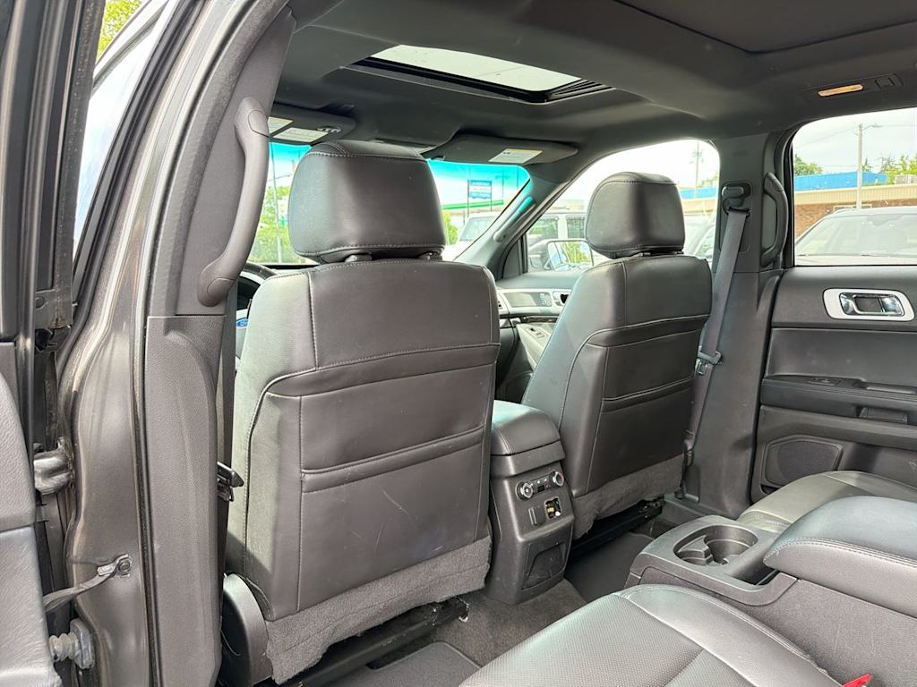 Thumbnail: 2015 Ford Explorer - 11