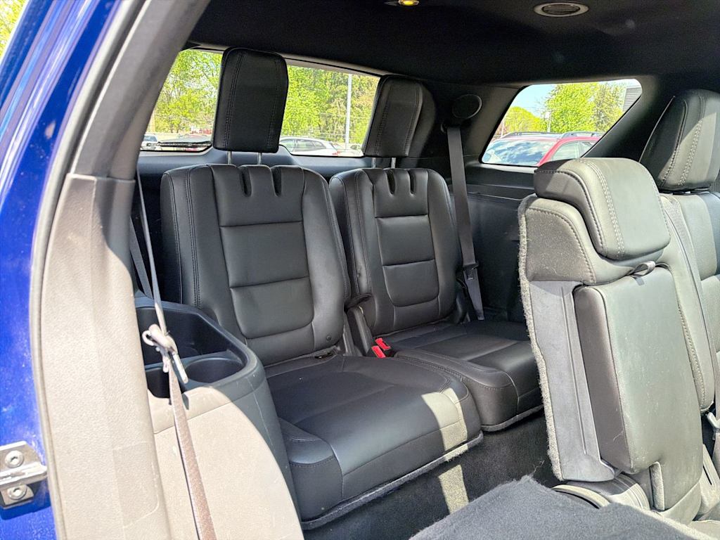 Thumbnail: 2015 Ford Explorer - 33