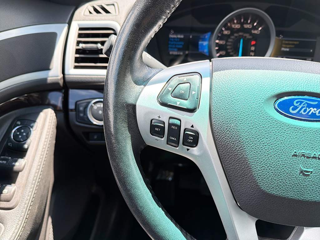 Thumbnail: 2015 Ford Explorer - 34