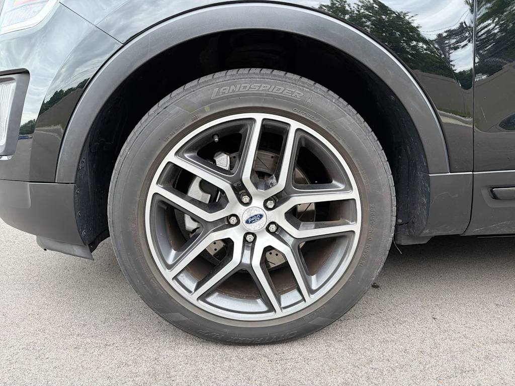 Thumbnail: 2017 Ford Explorer - 8