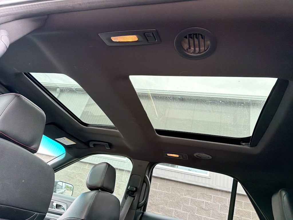 Thumbnail: 2017 Ford Explorer - 30