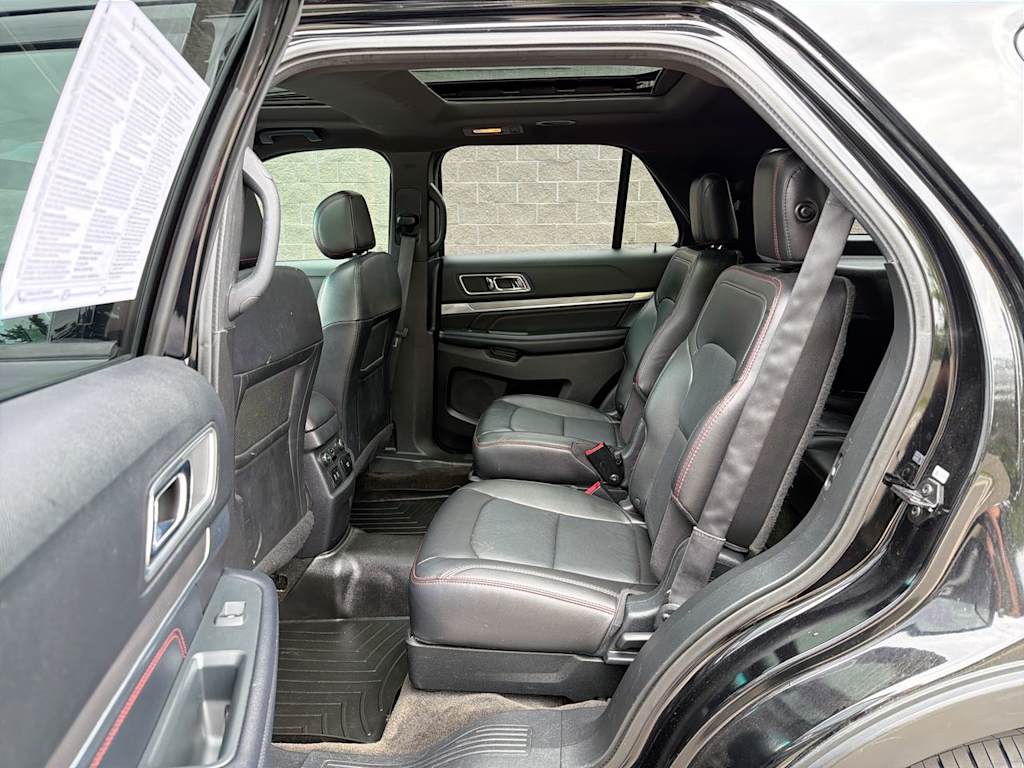 Thumbnail: 2017 Ford Explorer - 31