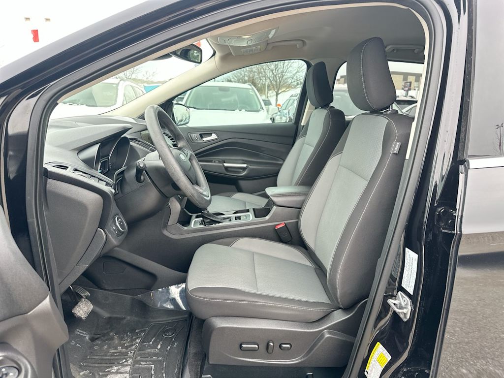 2019 Ford Escape SE 10