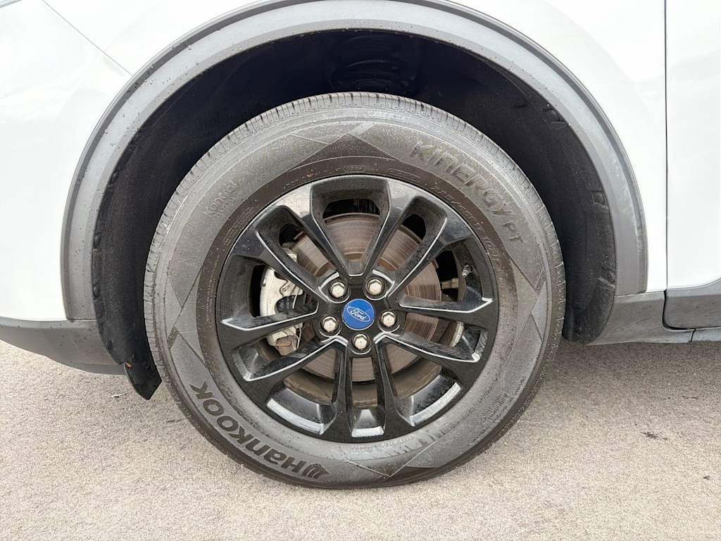 Thumbnail: 2020 Ford Escape - 8