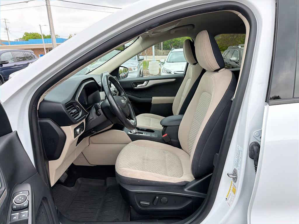 Thumbnail: 2020 Ford Escape - 10