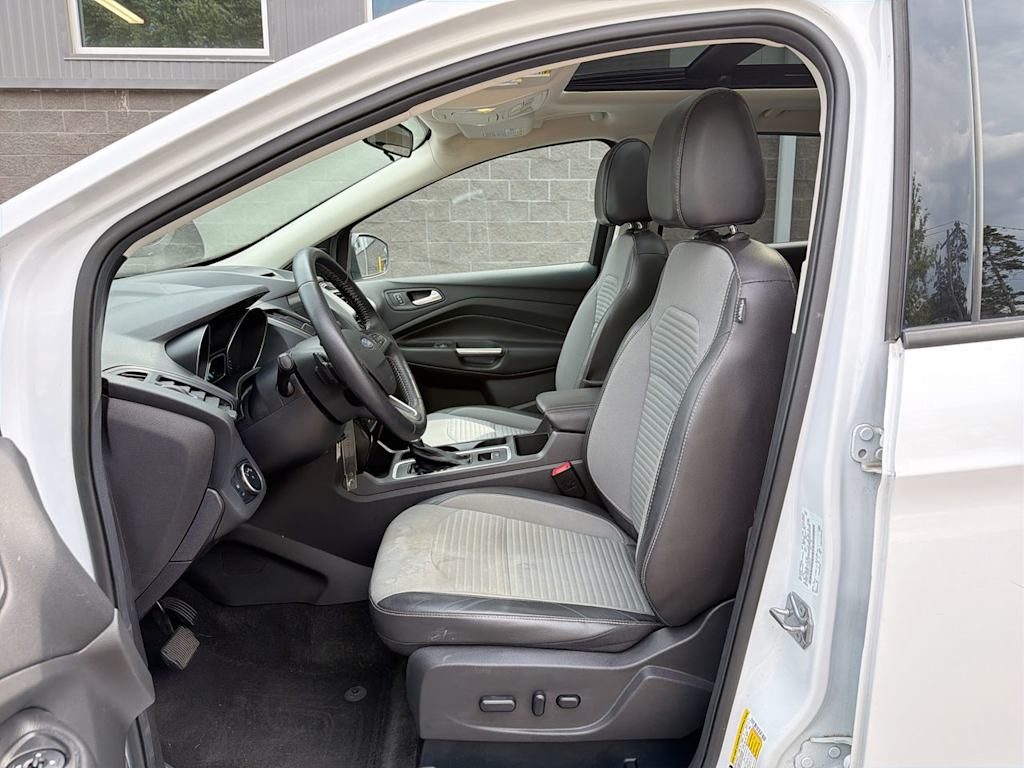 Thumbnail: 2017 Ford Escape - 10