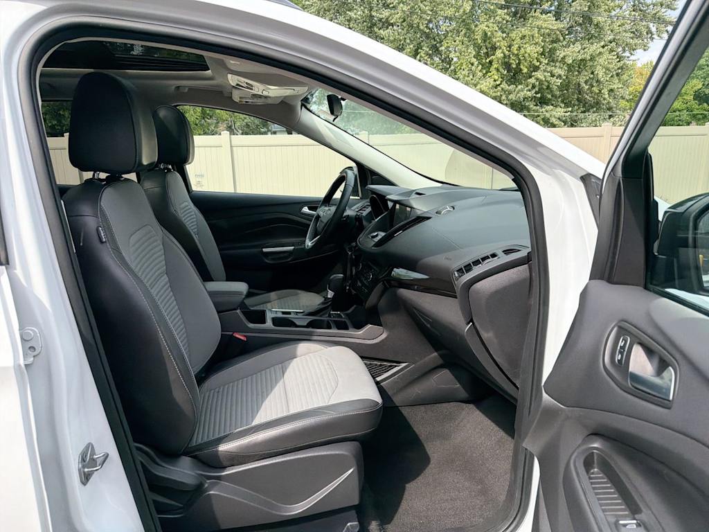 Thumbnail: 2017 Ford Escape - 11