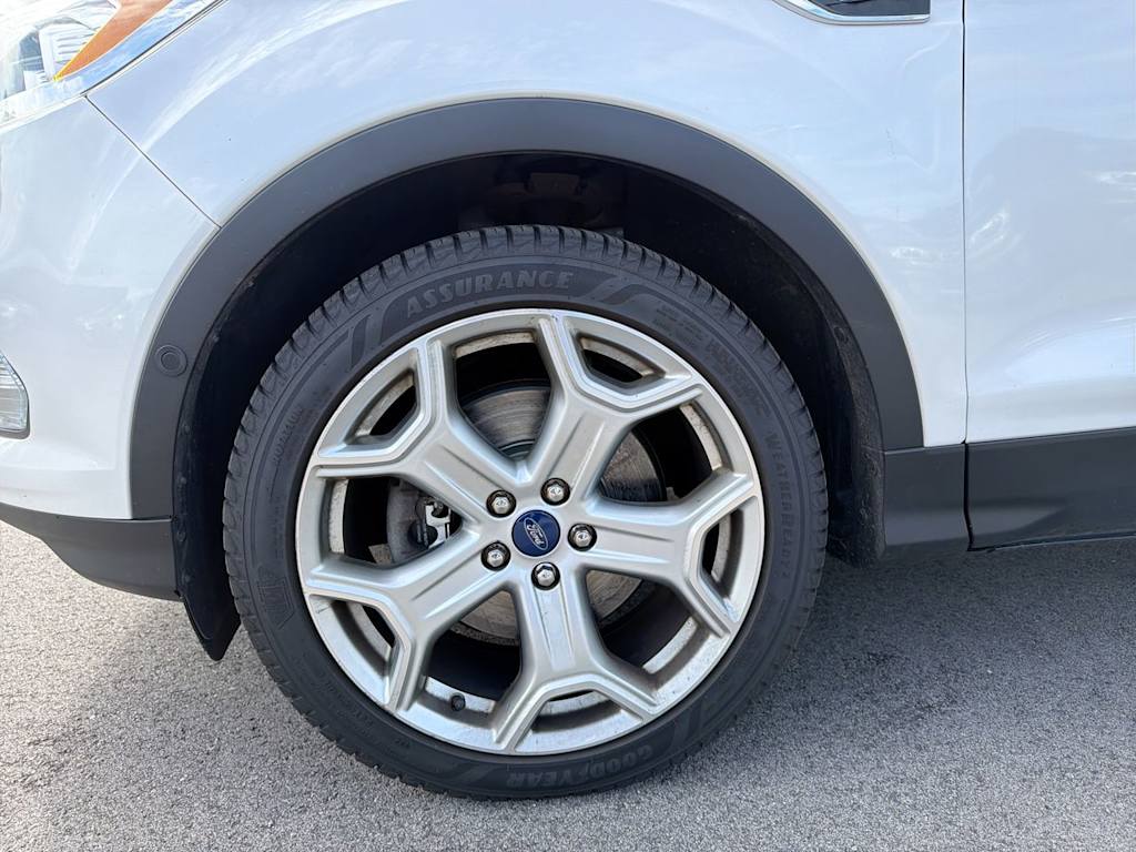 Thumbnail: 2017 Ford Escape - 8