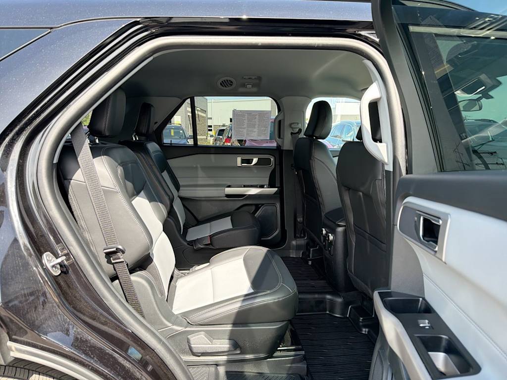 Thumbnail: 2024 Ford Explorer - 31