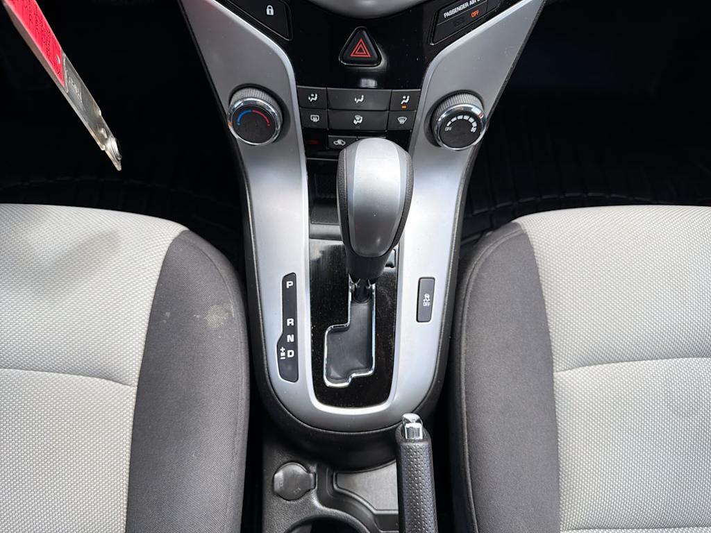 Thumbnail: 2013 Chevrolet Cruze - 13