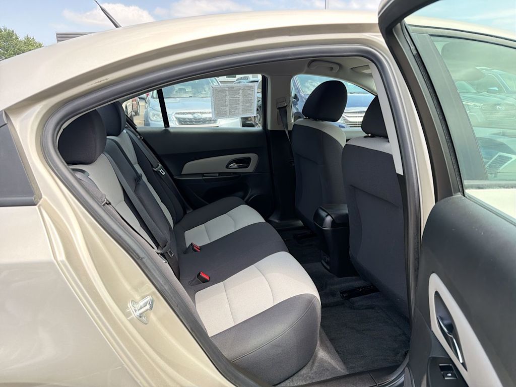 Thumbnail: 2013 Chevrolet Cruze - 31