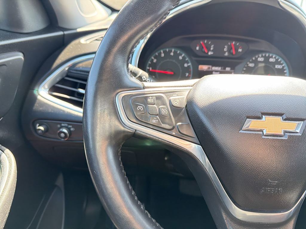 Thumbnail: 2020 Chevrolet Malibu - 32