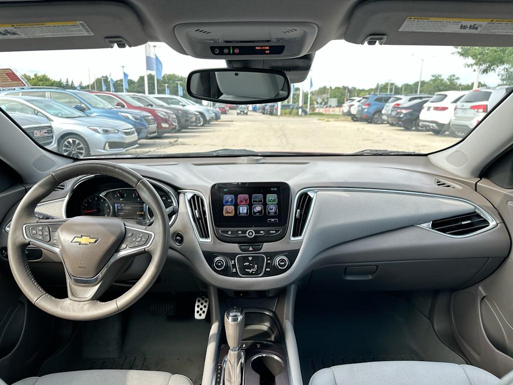 Thumbnail: 2016 Chevrolet Malibu - 2