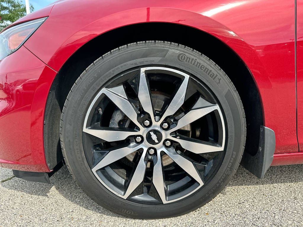 Thumbnail: 2016 Chevrolet Malibu - 8