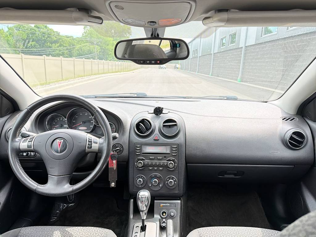 Thumbnail: 2009 Pontiac G6 - 2